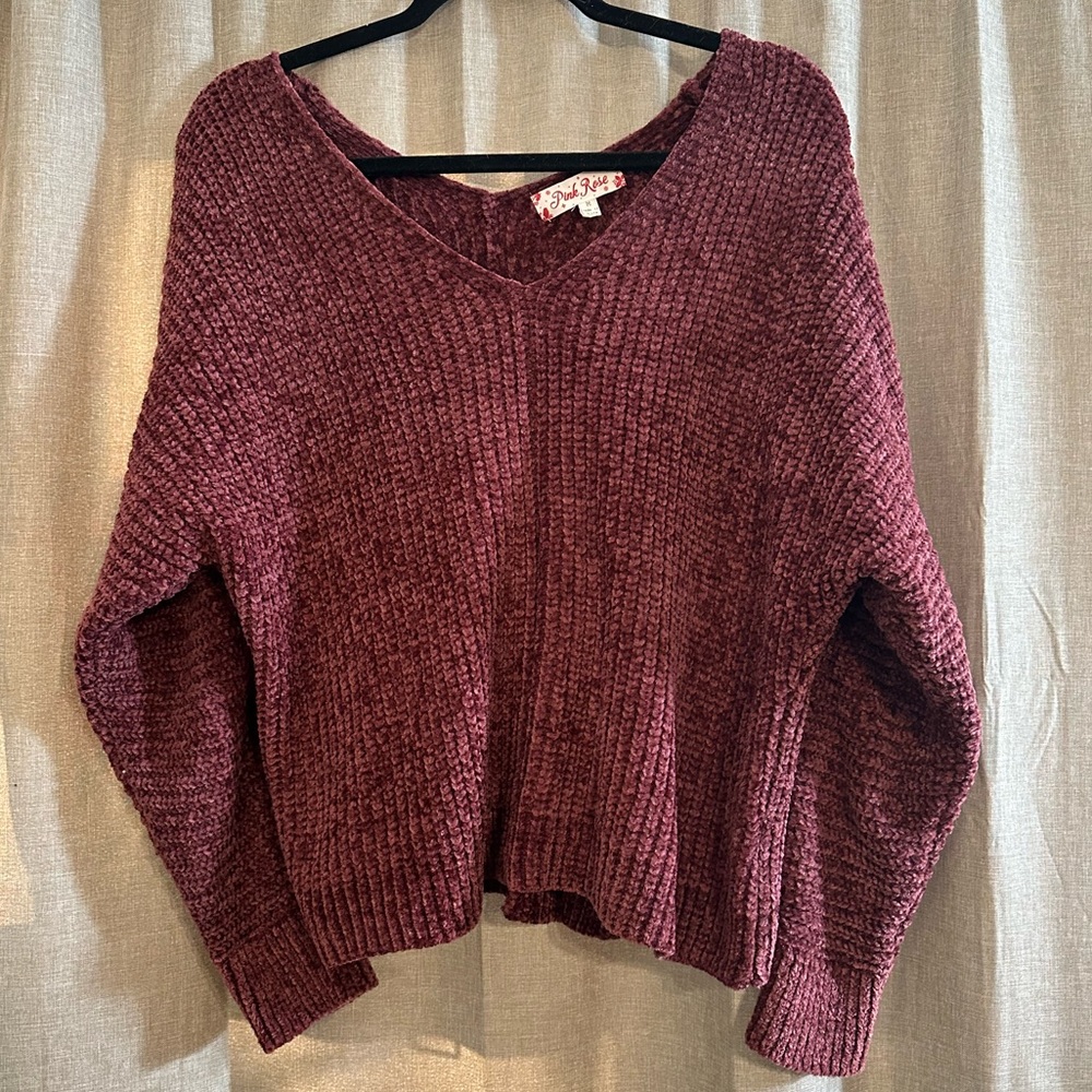 Pink Rose V Neck Soft Knit Sweater - size M